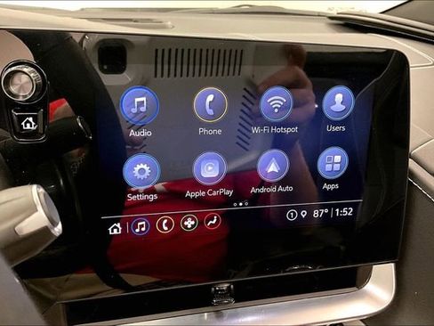 Used 2022 Chevrolet Corvette Stingray Convertible w/ Z51 Performance Package image 37