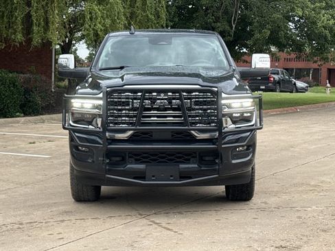 Used 2026 RAM 2500 Limited AWD/4WD image 2