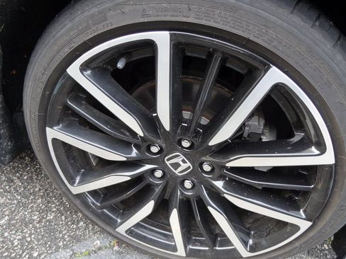 Used 2023 Honda Accord Touring image 16