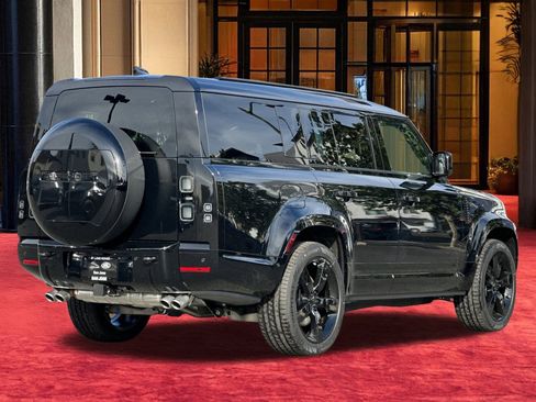 New 2026 Land Rover Defender 130 V8 image 10