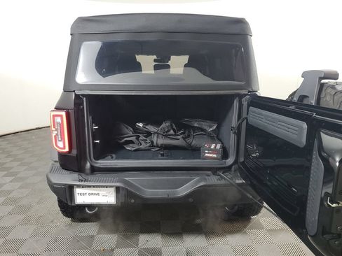 Used 2023 Ford Bronco Badlands AWD/4WD image 6