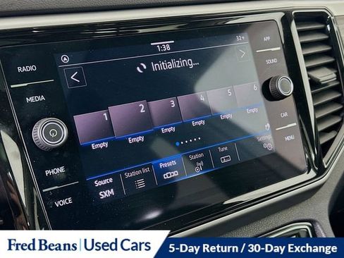 Used 2023 Volkswagen Atlas SE image 14