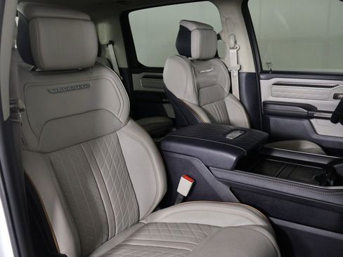 Used 2025 RAM 1500 Tungsten AWD/4WD image 31