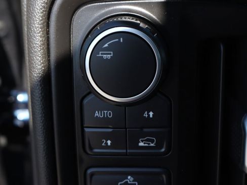 Used 2022 Chevrolet Silverado 1500 Custom AWD/4WD image 16