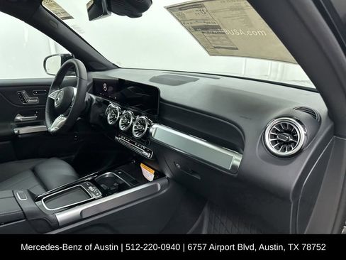 Certified 2026 Mercedes-Benz GLB 250 4MATIC image 29