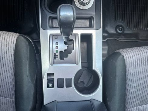 Used 2019 Toyota 4Runner SR5 AWD/4WD image 7