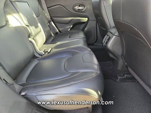Used 2016 Jeep Cherokee Limited AWD/4WD image 14