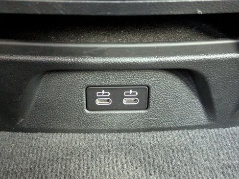 Used 2024 BMW X3 xDrive30i w/ Premium Package w/ZPA AWD/4WD image 16