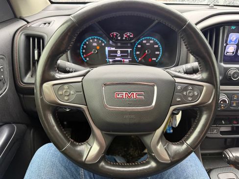 Used 2017 GMC Canyon SLE w/ All Terrain Package AWD/4WD image 12