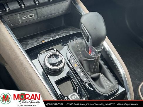 Certified 2024 GMC Canyon Denali image 25