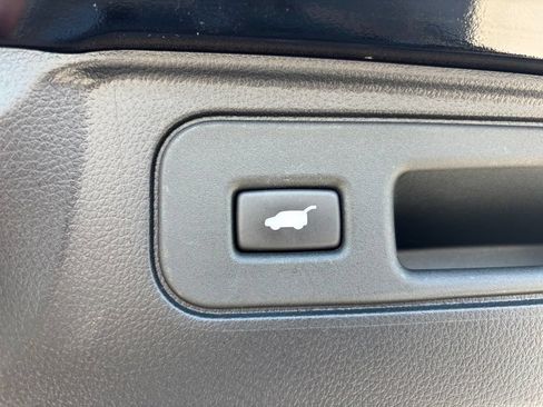 Used 2023 Honda Passport EX-L image 10