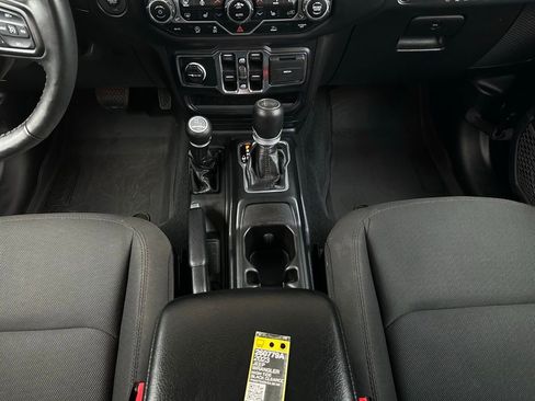 Used 2023 Jeep Wrangler Unlimited Sport AWD/4WD image 20