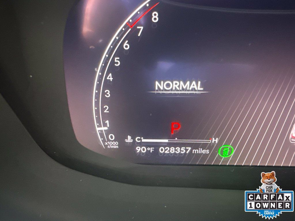 Used 2023 Acura MDX w/ Technology Package AWD/4WD image 16