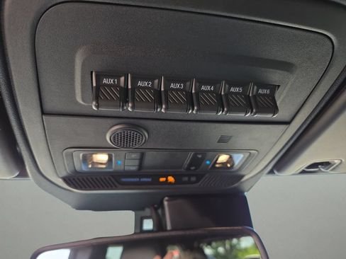 Used 2024 Ford Bronco Wildtrak AWD/4WD image 23