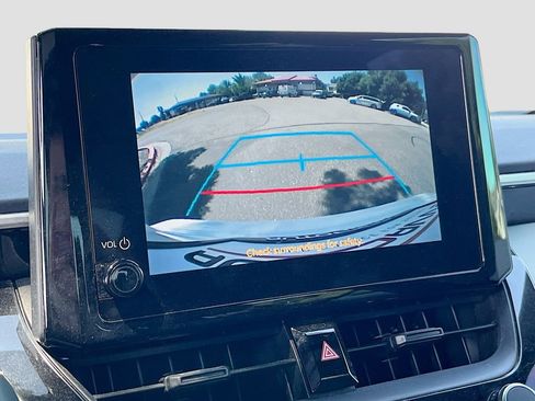 Used 2024 Toyota Corolla SE image 14