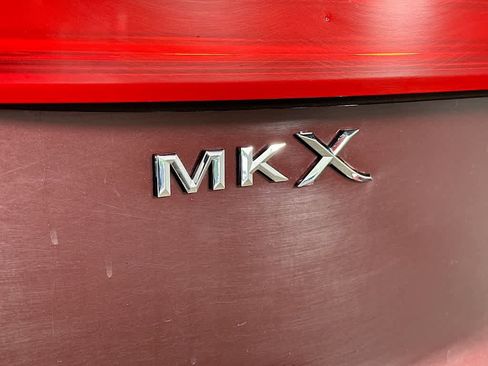 Used 2017 Lincoln MKX Reserve w/ Driver Assistance Package FWD image 7