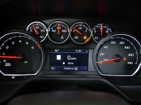 Used 2021 Chevrolet Suburban Z71 w/ Rear Media and Nav Package AWD/4WD image 19