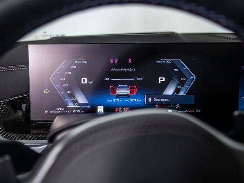 Used 2025 BMW X7 M60i image 33