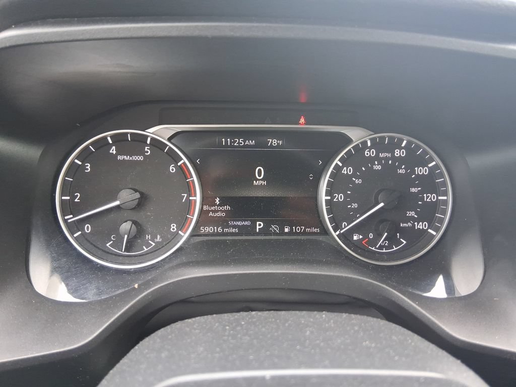 Used 2025 Nissan Rogue SV FWD image 16