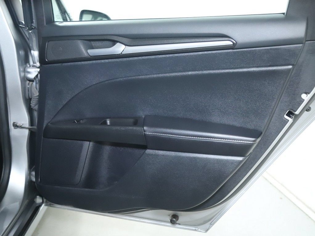 Used 2020 Ford Fusion Titanium FWD image 36