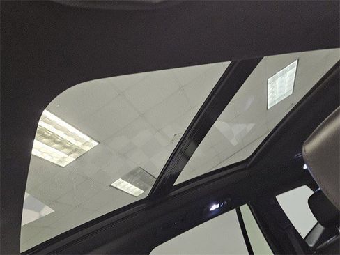 Certified 2021 Cadillac XT6 Premium Luxury image 13