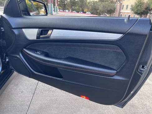Used 2013 Mercedes-Benz C 250 Coupe image 9