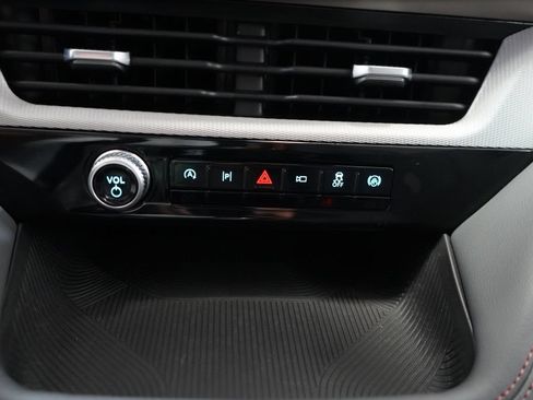 New 2026 Ford Explorer Active RWD image 40