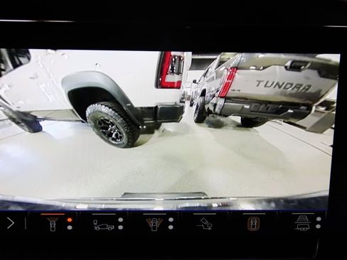 Used 2026 GMC Sierra 3500 SLE w/ SLE Value Package AWD/4WD image 26