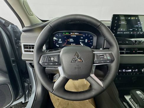 New 2026 Mitsubishi Outlander SEL FWD image 11