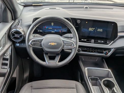 Used 2025 Chevrolet Equinox LT image 30