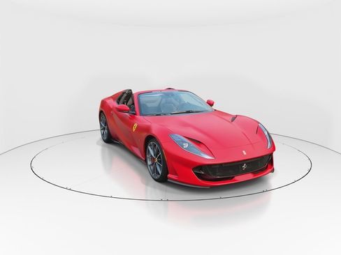 Certified 2023 Ferrari 812 GTS RWD image 2