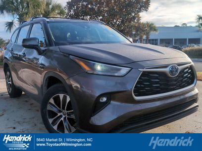 Used 2022 Toyota Highlander XLE