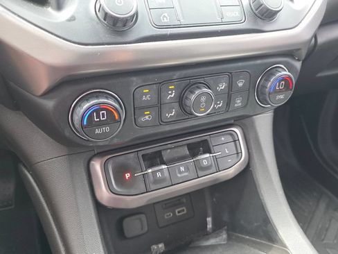 Used 2021 GMC Acadia AT4 AWD/4WD image 19