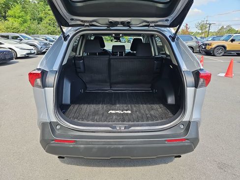 Used 2022 Toyota RAV4 LE AWD/4WD image 23