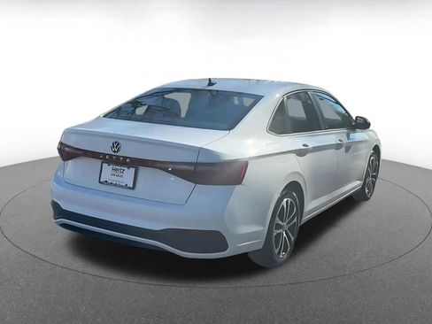 Used 2025 Volkswagen Jetta Sport image 12