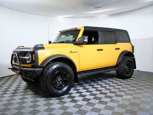 Used 2022 Ford Bronco Wildtrak AWD/4WD image 2