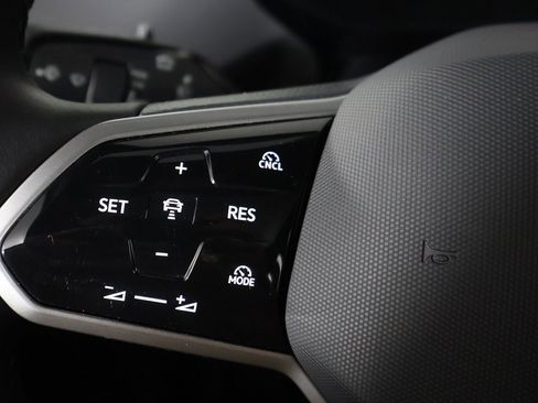 Used 2024 Volkswagen ID.4 Pro S image 38