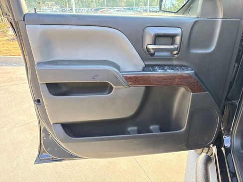 Used 2018 GMC Sierra 1500 SLE w/ SLE Value Package image 14