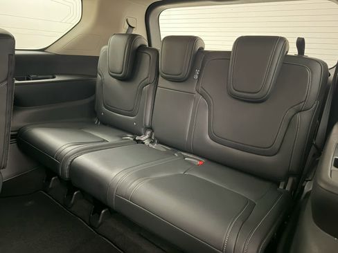 New 2026 Nissan Armada SV image 17