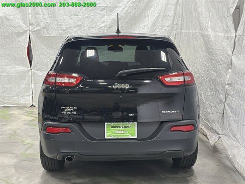 Used 2017 Jeep Cherokee Sport w/ Safety Group AWD/4WD image 20