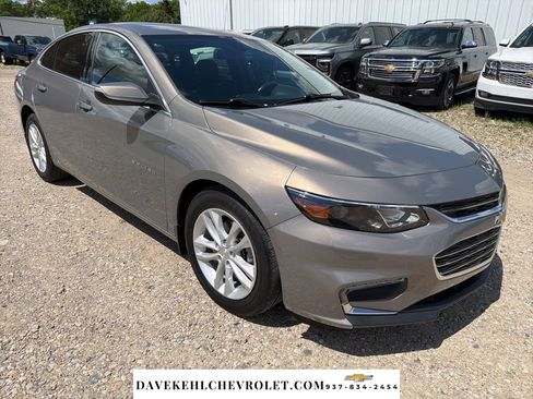 Used 2018 Chevrolet Malibu LT FWD image 8