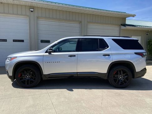 Used 2019 Chevrolet Traverse Premier w/ Redline Edition AWD/4WD image 4