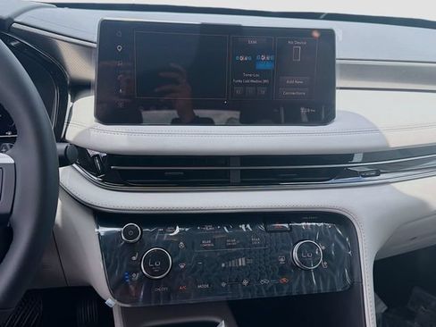 New 2027 INFINITI QX60 Luxe w/ Cargo Package FWD image 12