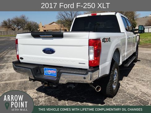 Used 2017 Ford F250 XLT w/ XLT Premium Package image 11