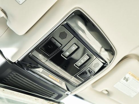 Used 2024 Land Rover Range Rover SV image 88