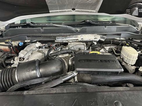 Used 2018 GMC Sierra 2500 Denali w/ Duramax Plus Package AWD/4WD image 7