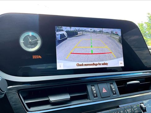 Used 2024 Lexus ES 350 w/ Premium Package image 25