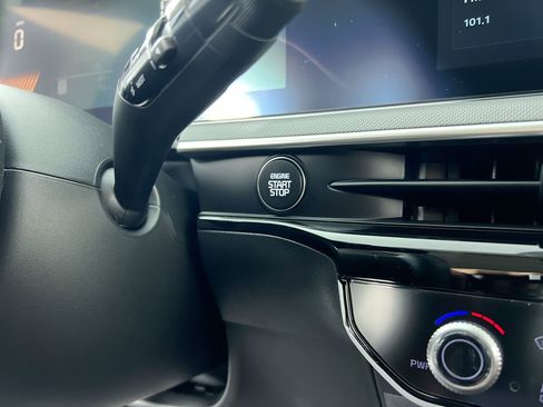 New 2026 Kia K5 LXS image 21