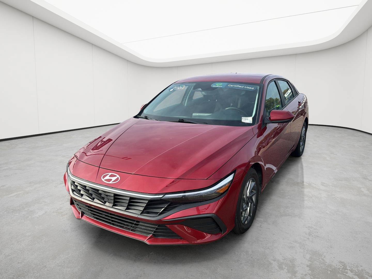 Used 2024 Hyundai Elantra SEL FWD image 3