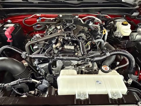 Used 2025 Toyota Tacoma TRD Sport image 32